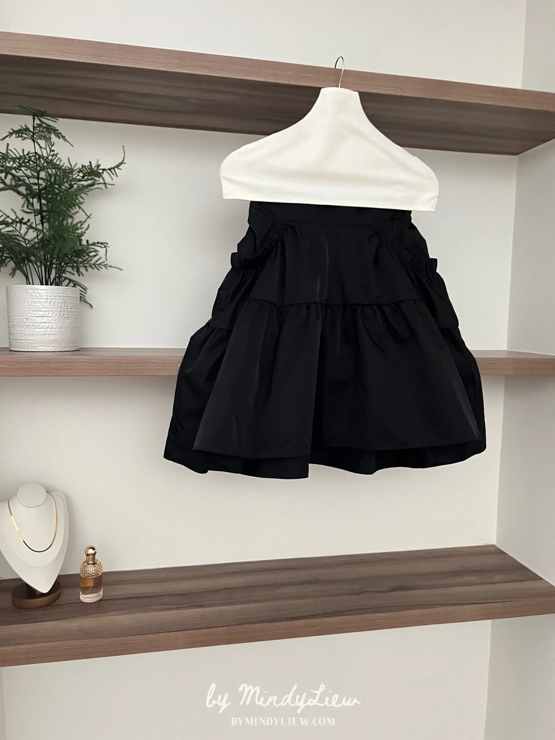 ML24306 Black Puffy Short Skirt