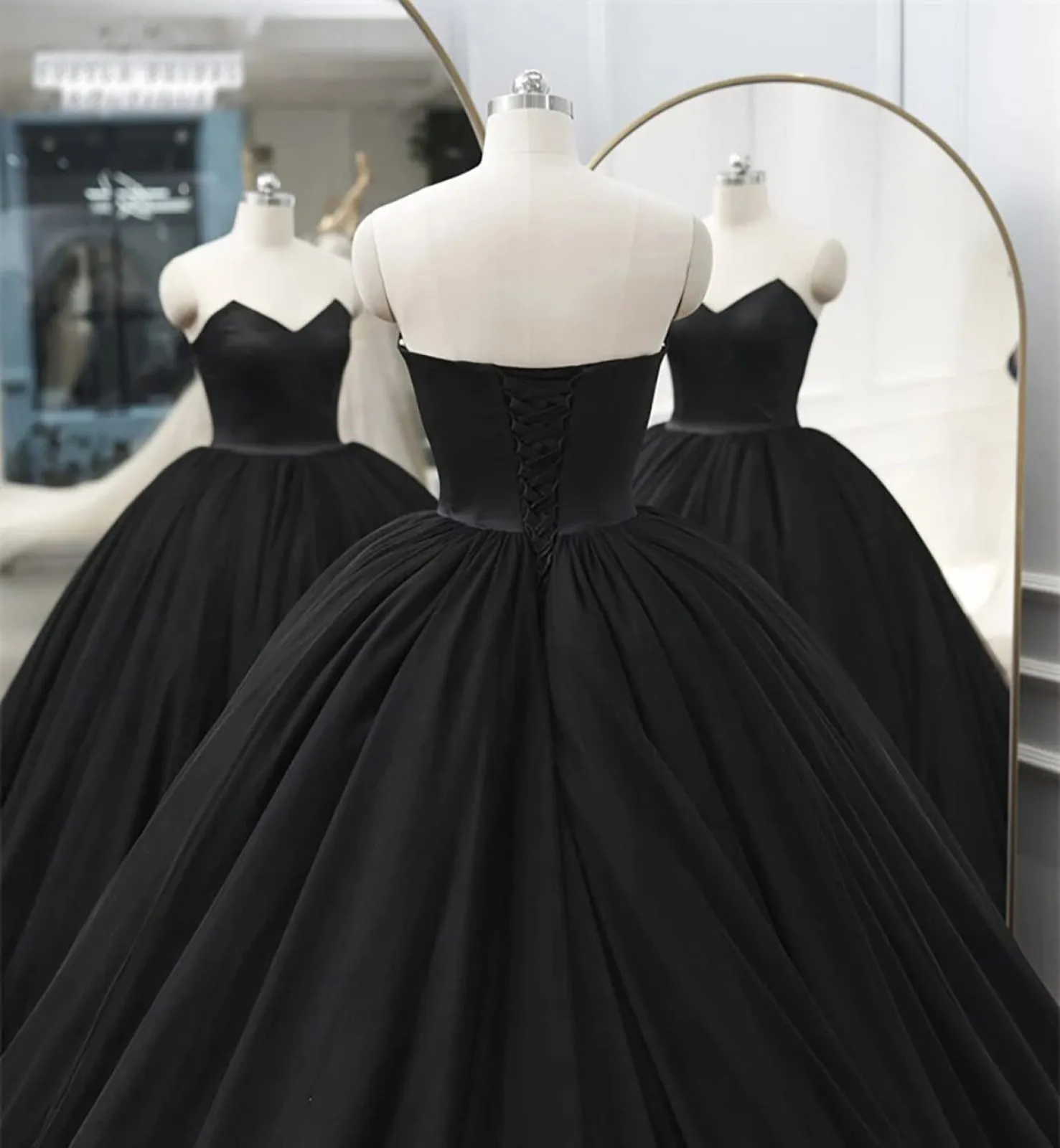 Strapless Sweetheart Black Satin Tulle Court Ball Gown Wedding Dress