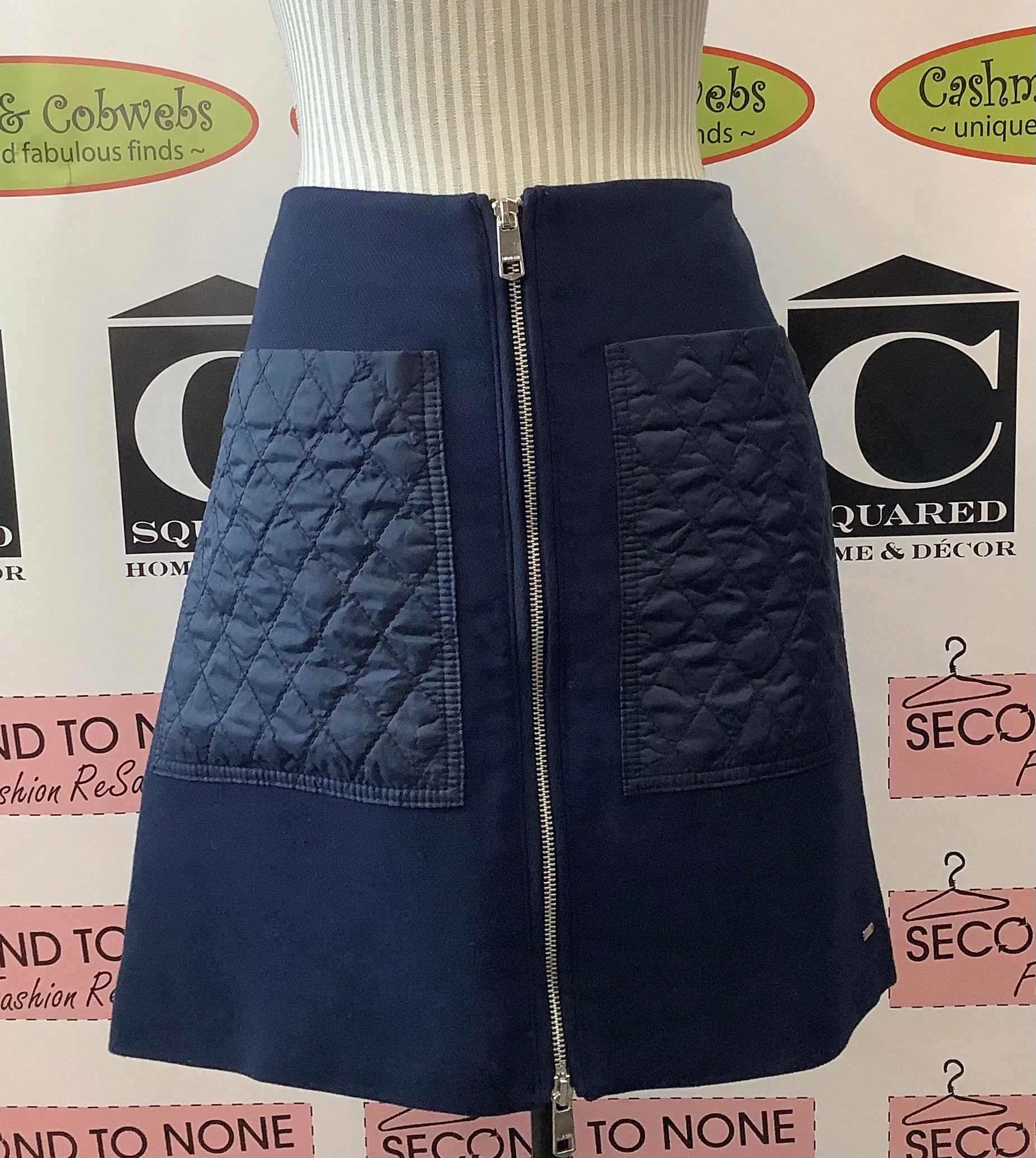 Tommy Hilfiger Midi Skirt (Size 6)